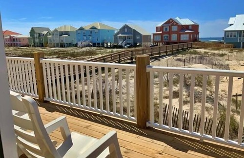 Morgantown House | Amazing views, pools and tennis