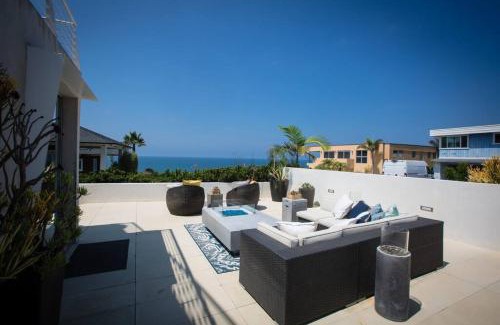 Del Mar Villa | Amazing Views! Walk to the Beach! Pool and Spa!
