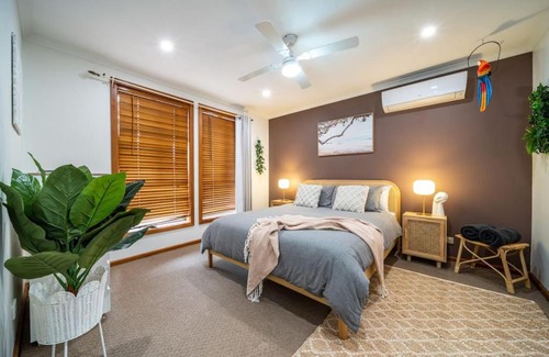 Seacombe Gardens House | Amazon at Seacombe Gardens