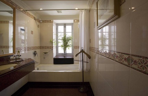 New Delhi Hotel | Ambassador, New Delhi - IHCL SeleQtions