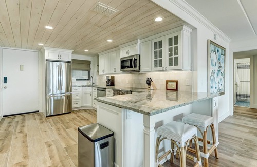 Fernandina Beach Condo | Amelia Island - Amelia by the Sea Private Fishing Pier, Tennis Courts