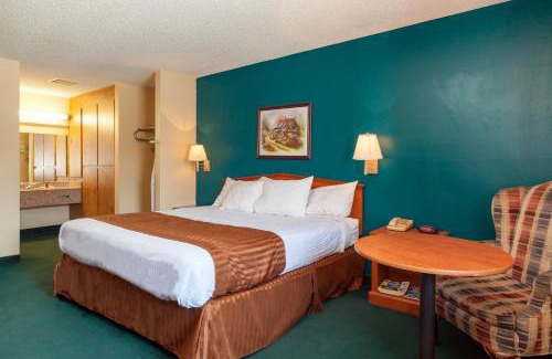 Bakersfield Hotel | America's Best Value Inn & Suites Bakersfield Central