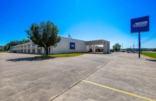 Hamilton Hotel | Americas Best Value Inn Hamilton