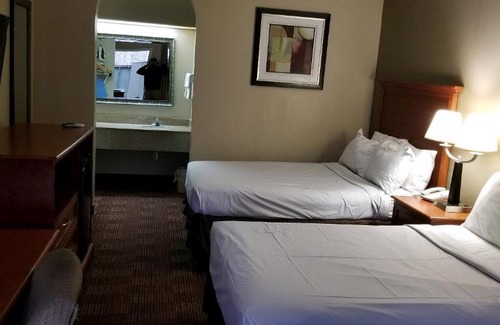 Memphis Hotel | Americas Best Value Inn I-240