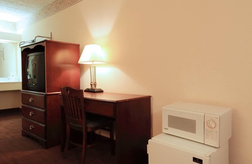 Northeast Raleigh Hotel | Americas Best Value Inn North Capital