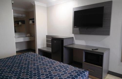 Rialto Hotel | Americas Best Value Inn-Rialto