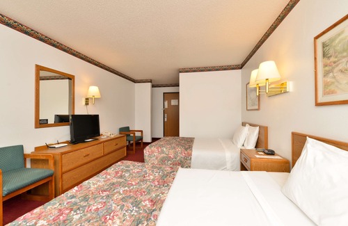 Clear Lake Hotel | Americas Best Value Inn & Suites Clear Lake