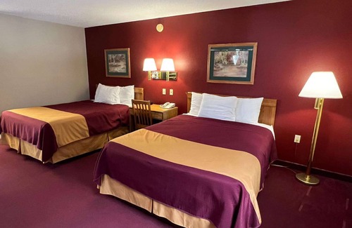 Emmetsburg Hotel | Americas Best Value Inn Suburban Motel