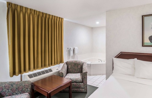 Wenona Hotel | Americas Best Value Inn Wenona