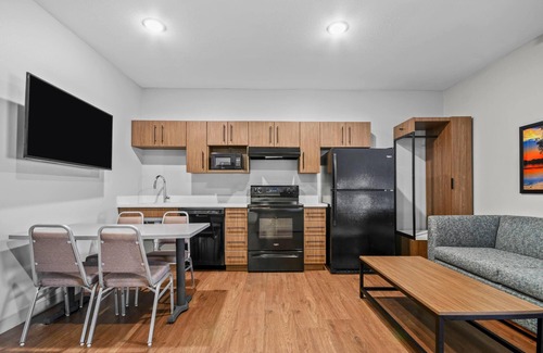 International Falls Hotel | AmericInn by Wyndham International Falls