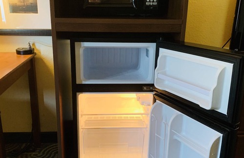 Kewanee Hotel | AmericInn by Wyndham Kewanee