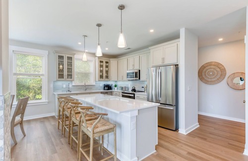 Colington Condo | Amethyst Arc - Premium Corner Condo, Sunset Views, King Suite