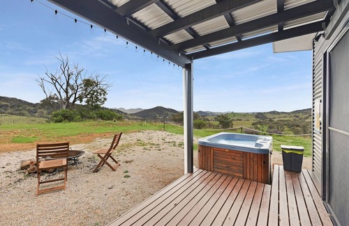 Grattai Cabin | Amethyst - Contemporary cabin with outdoor spa, private deck, outstanding views!
