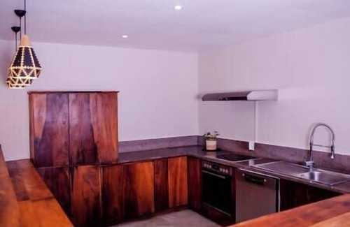 Antananarivo Villa | Ampifitia Guest House with Rooftop Terrace&Jacuzzi –Rustic Charm & Modern Luxury