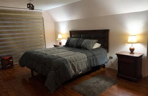 Los Angeles House | Amplia Casa Familiar con Piscina Privada