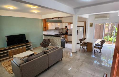 Ciudad Del Este House | Amplia y Moderna Casa, en inmejorable ubicación