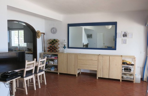 Los Canos de Meca Villa | An air-conditioned villa, set in a large garden, on the first line of the beach