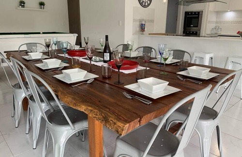 Myalup House | An Entertainers Delight by the Lake