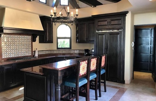 Paraiso Escondido Villa | An extraordinary travel experience where beachfront luxury meets great intimacy