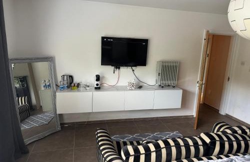 Lisburn House | An Reimse