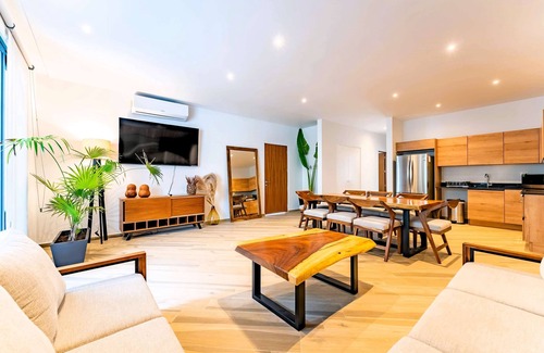 La Veleta Condo | ANANA Yaaxlum 105 S | Oasis pool and Jacuzzi