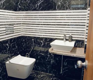 Varanasi Hotel | Anandam