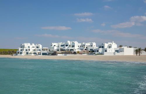 Ghantoot Resort | Anantara Santorini Abu Dhabi Retreat-Adults Only
