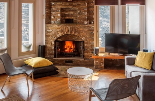 Andros Town Villa | Anastasis Luxury Villa Andros with Heated Pool