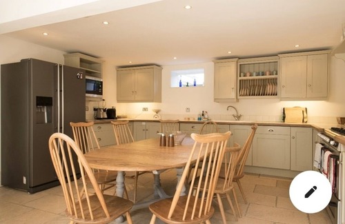 Broadstairs House | Anchor Cottage - 5 mins walk from Viking & Stone Bay