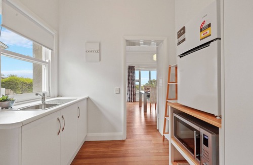 Fleurieu Peninsula Apartment | Anchor On Esplanade