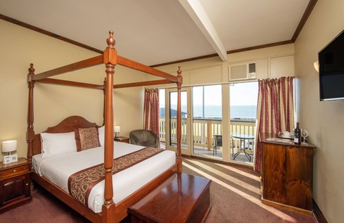 Victor Harbor Hotel | Anchorage Seafront Hotel
