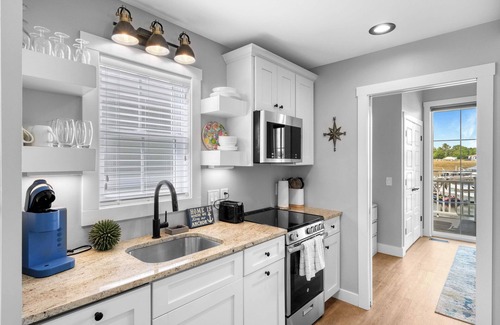 Ottawa House | Anchored Inn - 1 Bed, 1 Loft, 1 Bath