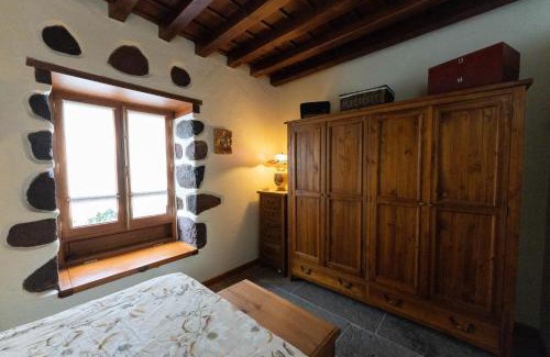 Santa Lucia House | Ancient Historical House