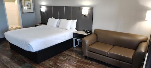 Cascade Hotel | Anderson Inn