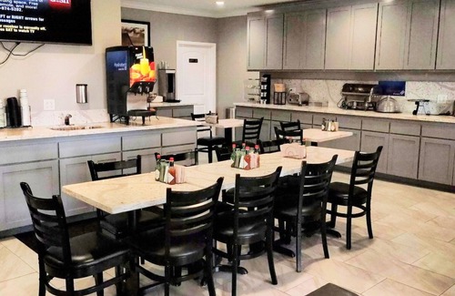 Cascade Hotel | Anderson Inn