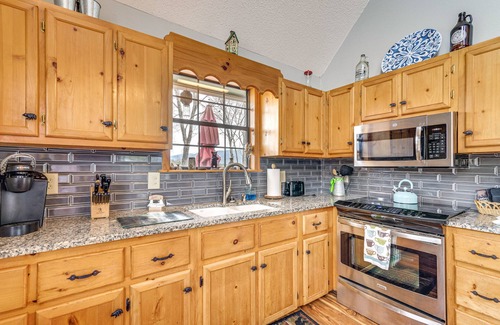 Andrews Cabin | Andrews Cabin w/Fireplace, Deck & Mountain Views!