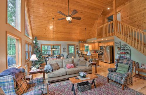 Andrews House | Andrews Cabin with Game Room and Covered Porch!