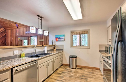 Angel Fire Cabin | Angel Fire Cabin: Hot Tub, Fire Pit & Trail Access