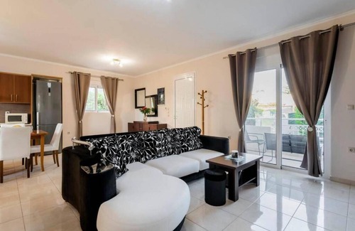 Petaloudes Villa | Angels Villa in Kremasti Near the Beach