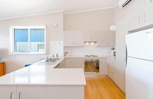 Angourie House | Angourie Blue 4 - Tucked in the heart of Angourie
