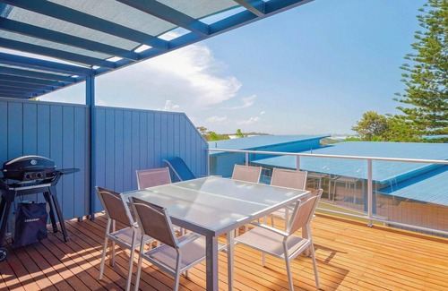 Angourie House | Angourie Blue 4 - Tucked in the heart of Angourie