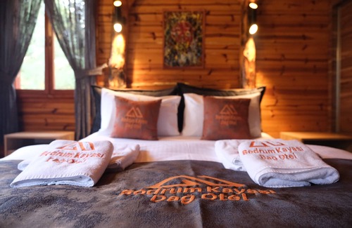 Serik House | Antalya Bodrum Kayası Dağ Oteli