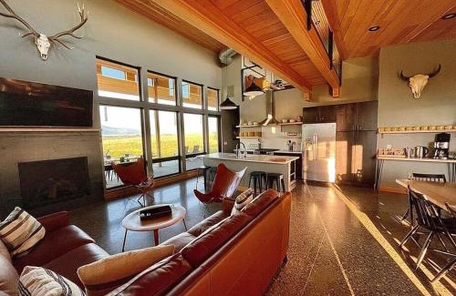 Livingston House | Antelope Run -The Long House