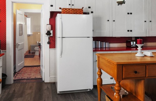 Ledyard House | Antique Farmhouse Getaway - Spacious yard, Casinos