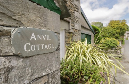 Near Sawrey Cottage | ANVIL COTTAGE, pet friendly, character holiday cottage in Sawrey