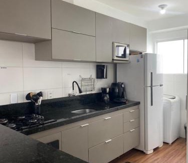 Caruaru Apartment | Apê moderno com Ar, Wi-Fi, máquina de lavar, garagem e portaria 24h- completo e confortável!