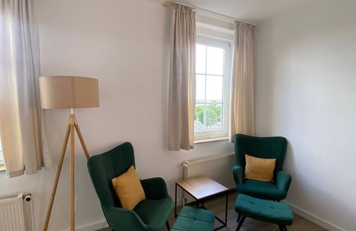 Barth Apartment | AP 2 Zimmer mit Kingsize-bett und Seeblick