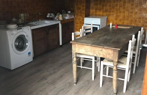 Saint-Colomban-des-Villards Apartment | Apartment with Terrace 5 minutes from Les Sybelles