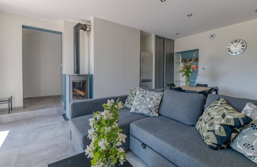 Saint-Pancrasse Apartment | Apartment "La Source Amélie" with Mountain View, Terrace and Private Garden.