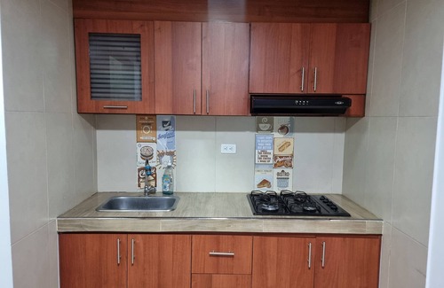 Calle 26 Apartment | Apartaestudio Cómodo Ideal Para Descanso Cerca al Aeropuerto